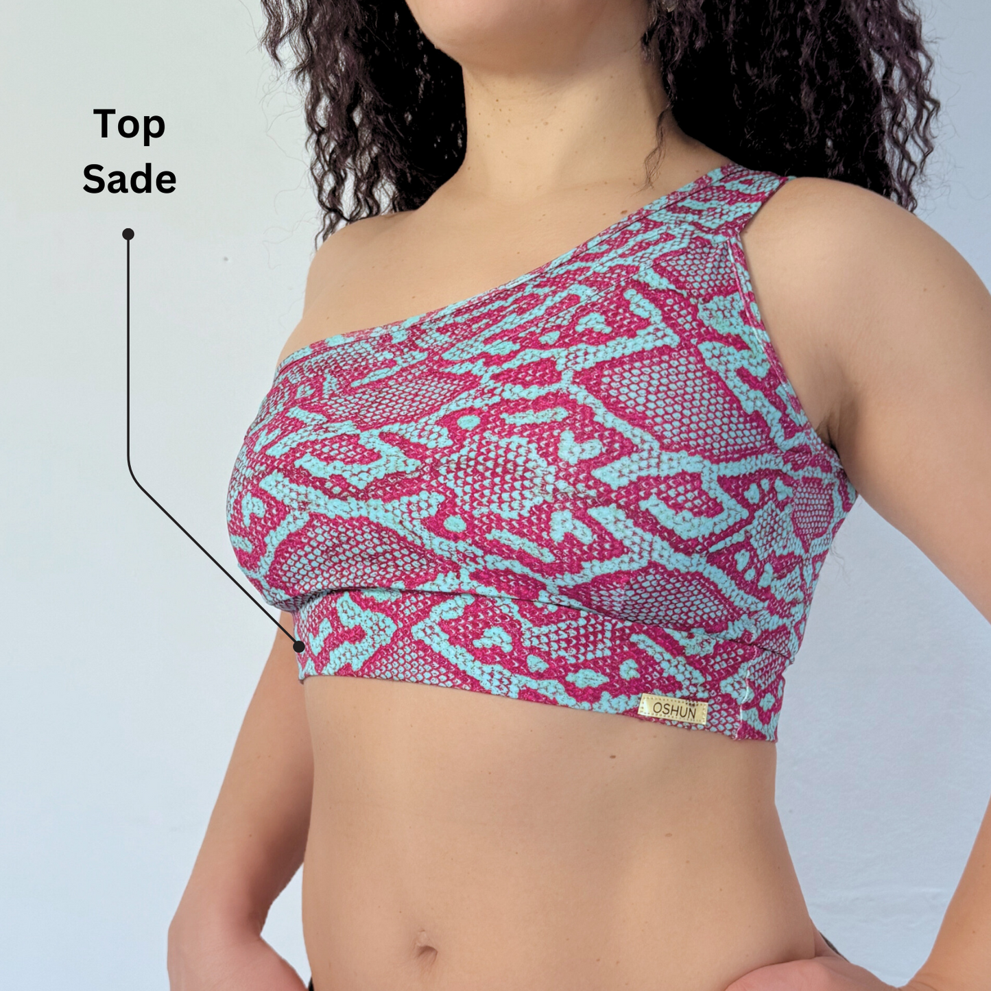Shorts Cobra + Top of choice (Blue/Pink)