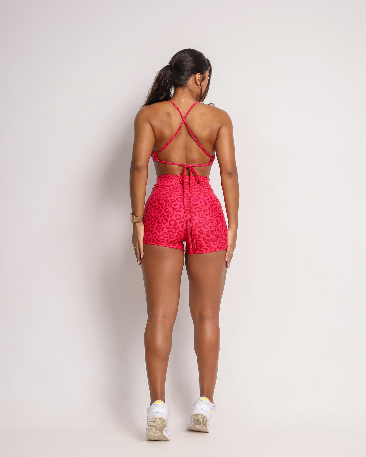 Shorts V-Waist + Top Ayo (Cherry Red)
