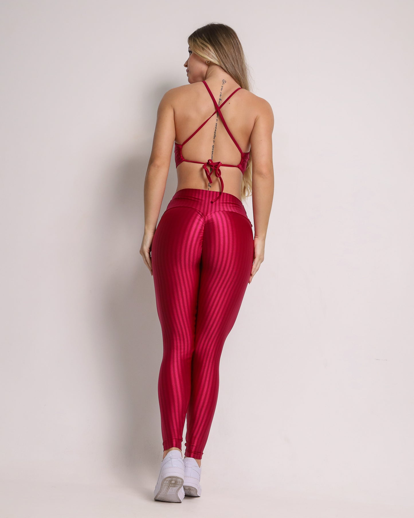 Leggings Scrunch + Top of choice (Cherry Red)