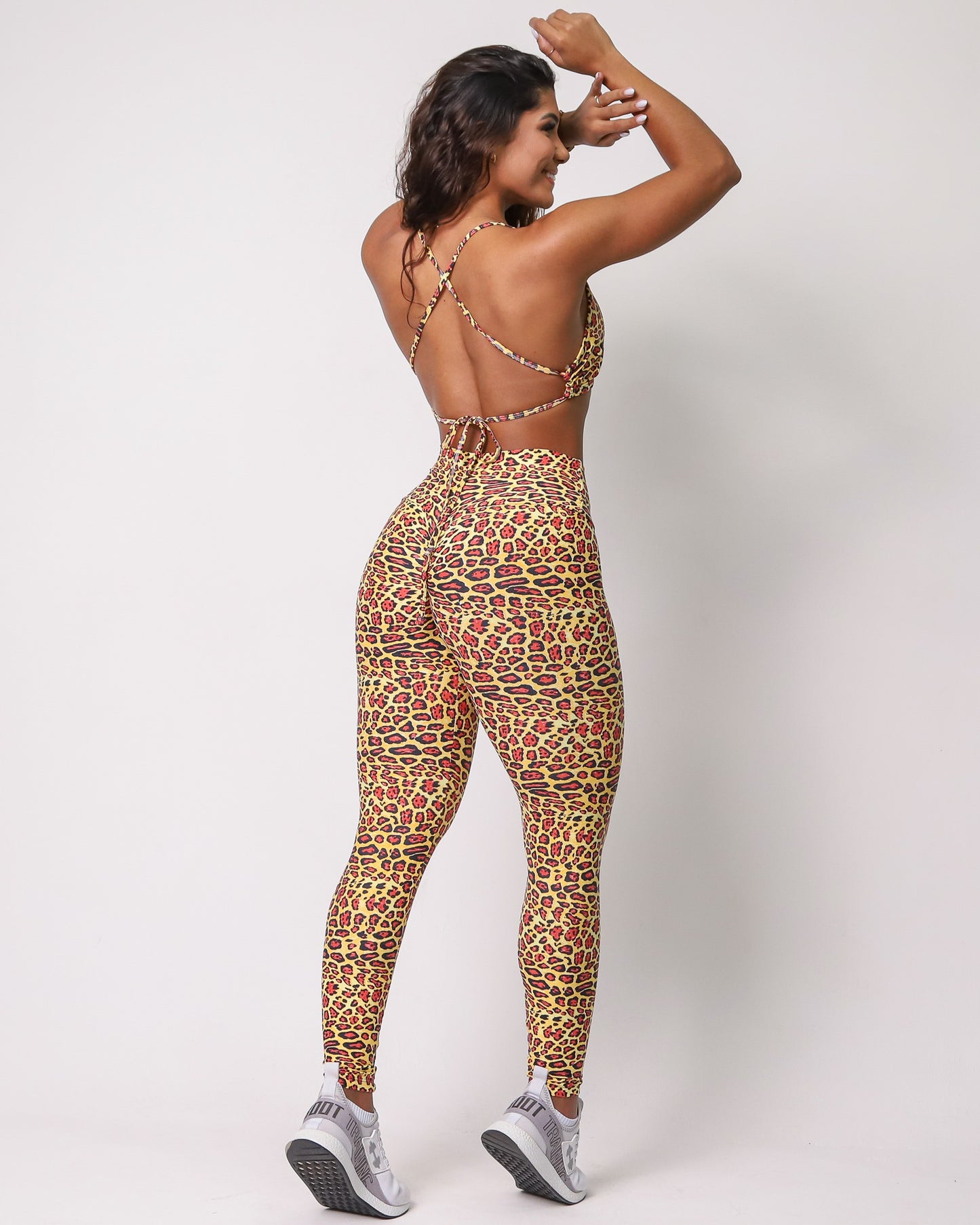 Leggings Scrunch + Top of choice (Gold Jaguar)