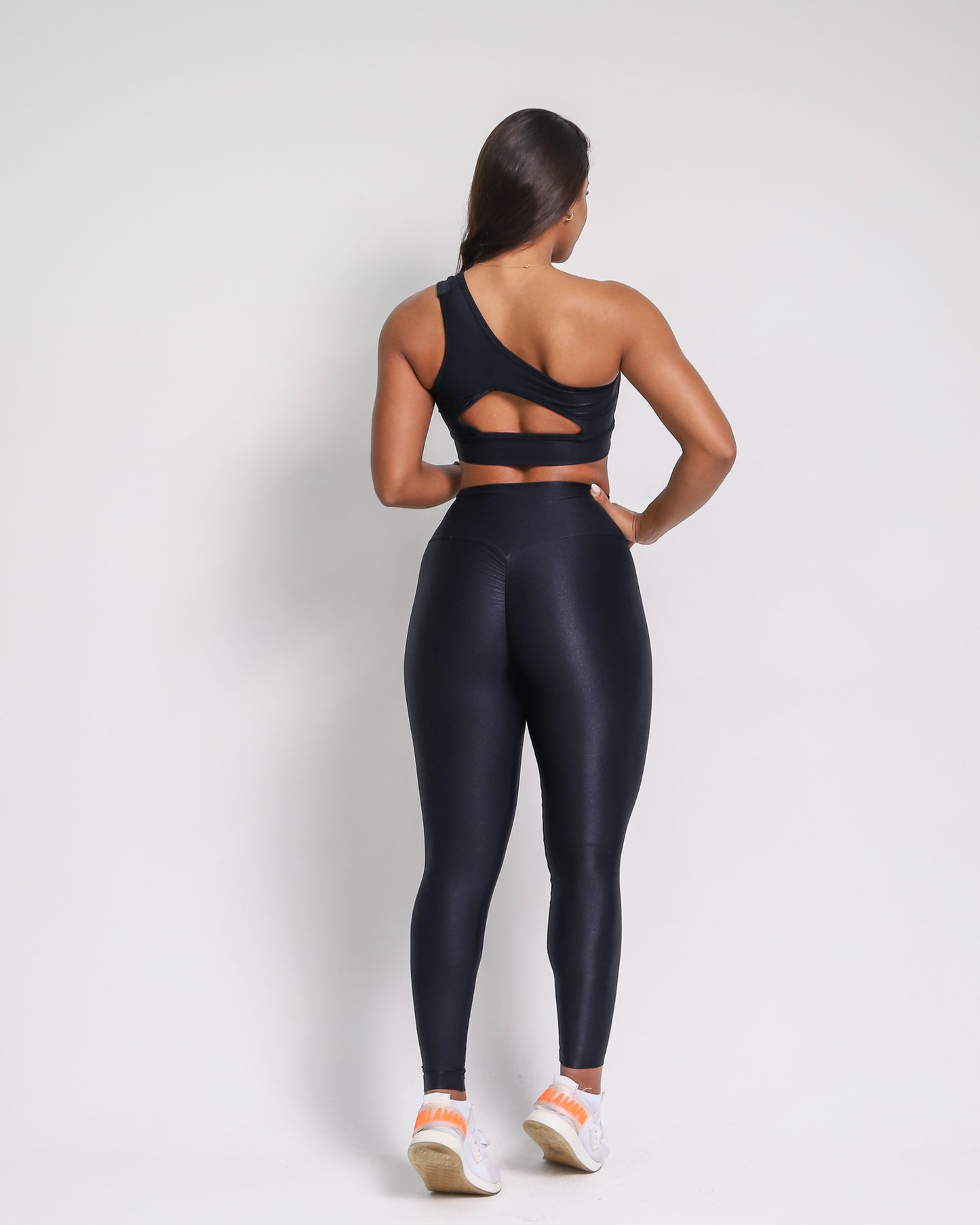 Leggings Scrunch + Top of choice (Black)