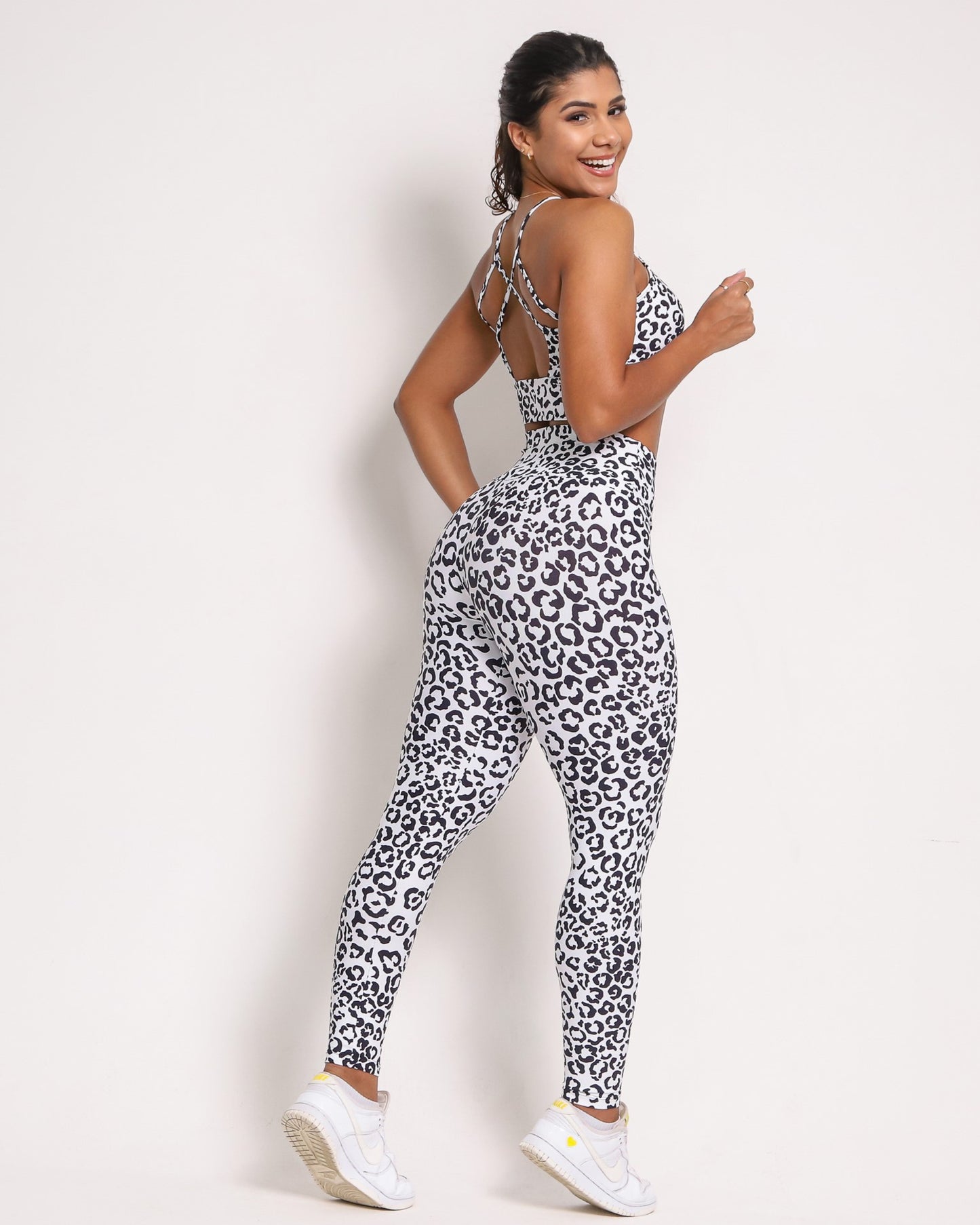 Leggings + Top of choice (White Jaguar)